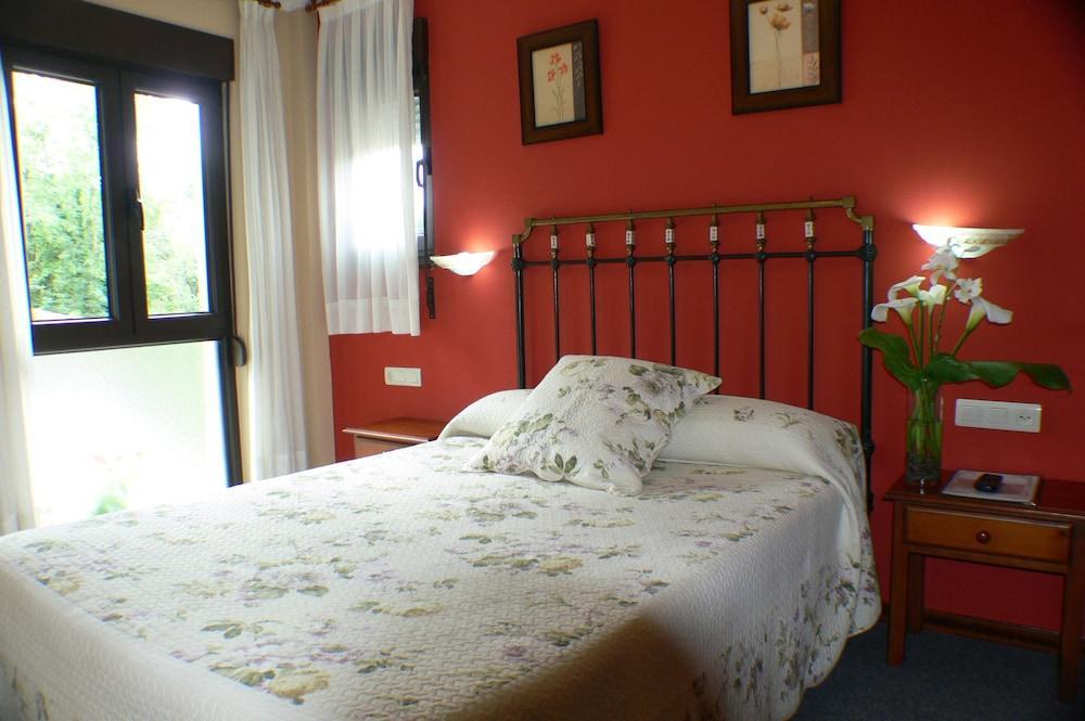 La Casona De Cardes Hotell Onís Eksteriør bilde