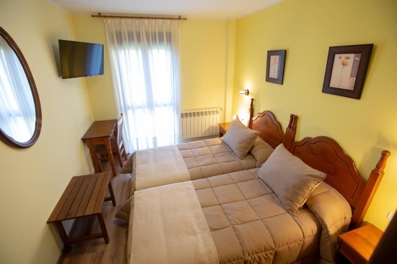 La Casona De Cardes Hotell Onís Eksteriør bilde