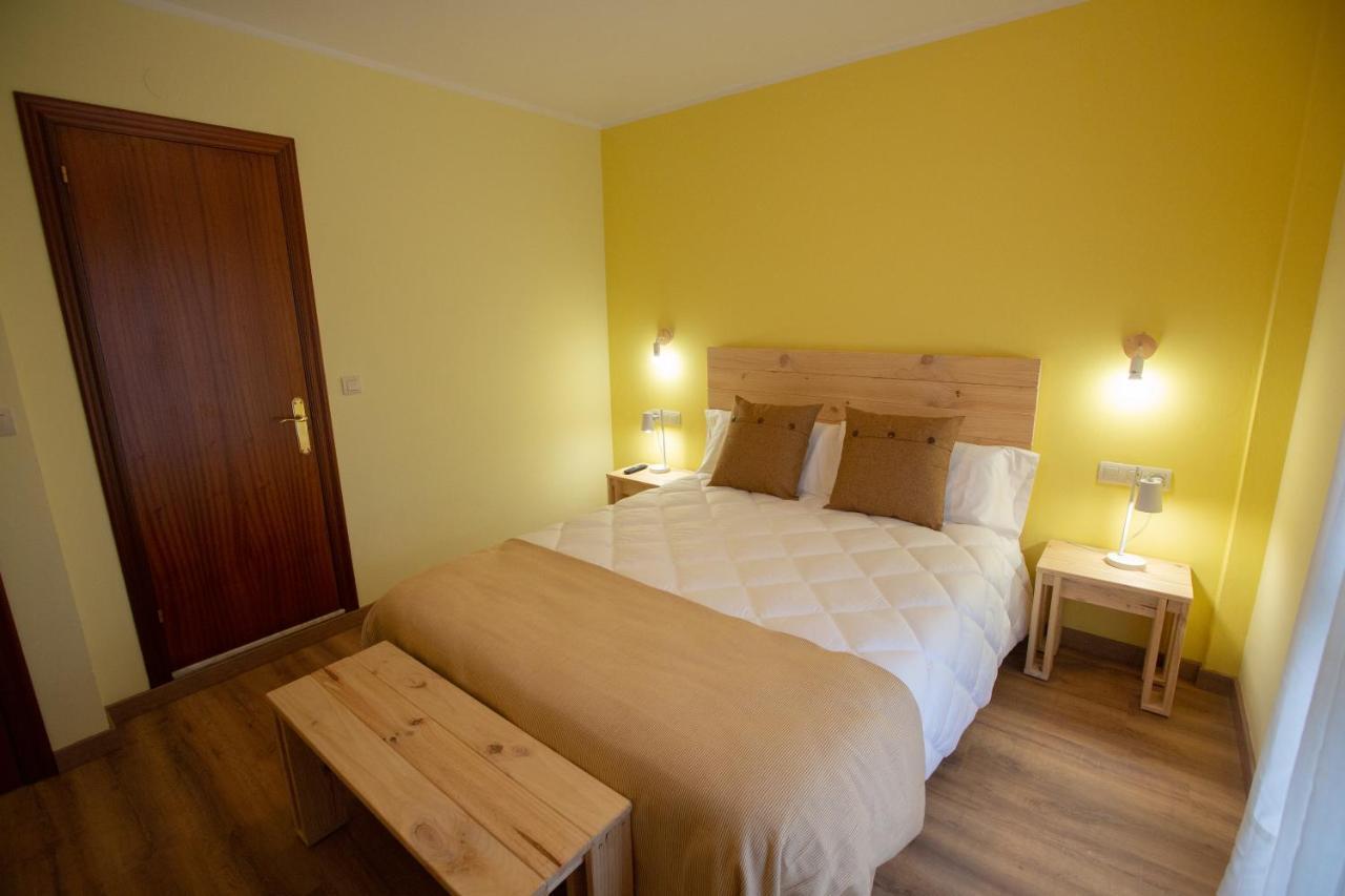 La Casona De Cardes Hotell Onís Eksteriør bilde