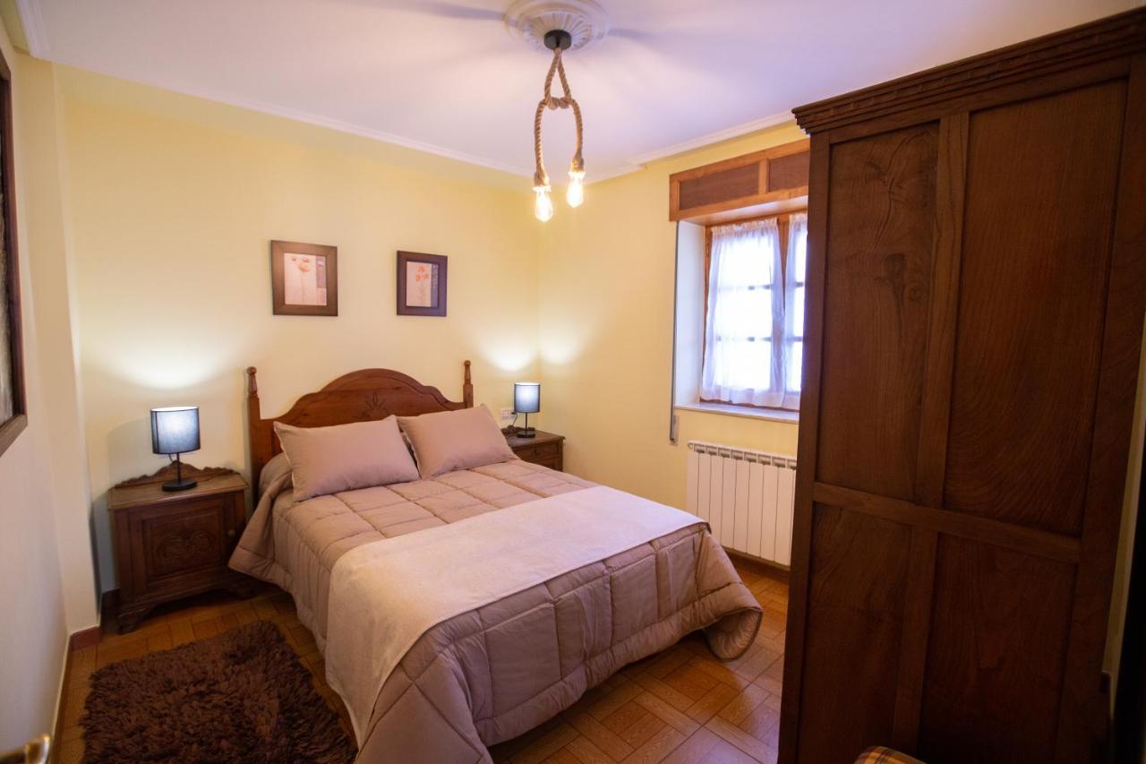 La Casona De Cardes Hotell Onís Eksteriør bilde